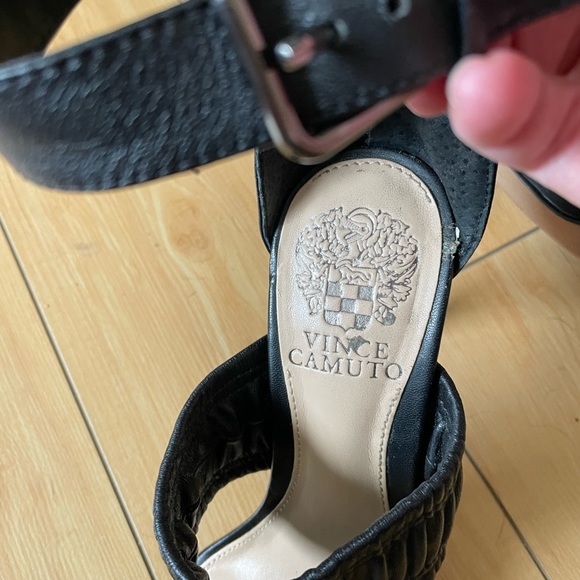 Vince Camuto Black Leather Kanitta High Heel Sandals, Sz 6. - Picture 5 of 7